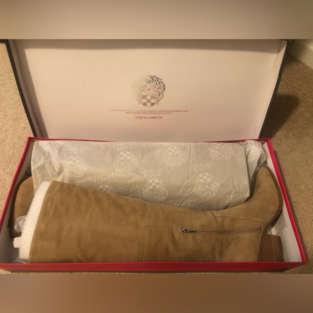 New size 9 Vince Camuto Suede Nestel Knee High Boots!